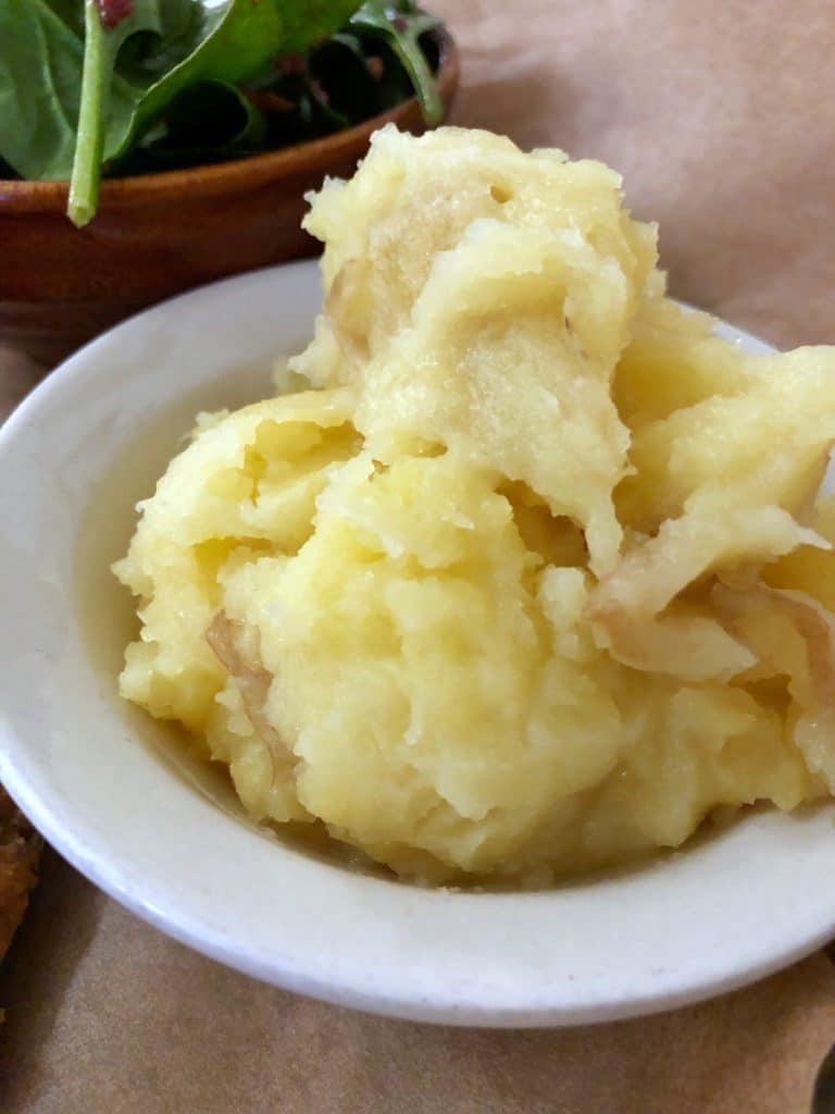 Vegan Disney Food Review: Lunch at The Diamond Horseshoe in Magic Kingdom