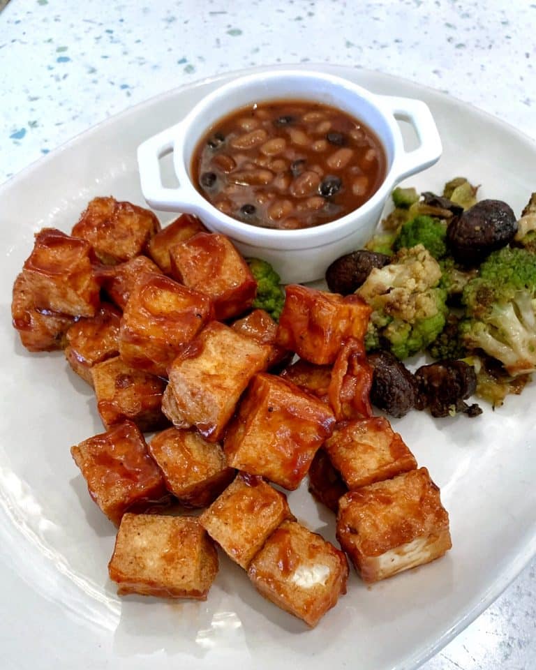 Vegan in Disneyland - River Belle Terrace Fantasmic Dining Package - BBQ Tofu