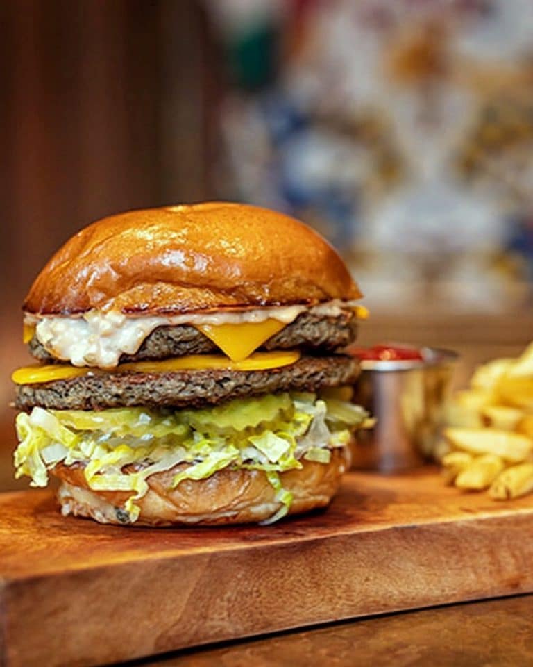 Vegan at Walt Disney World - Impossible Cheeseburger at House of Blues in Disney Springs