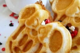Vegan at Walt Disney World - Minnie Mouse Waffles at Chef Mickey’s
