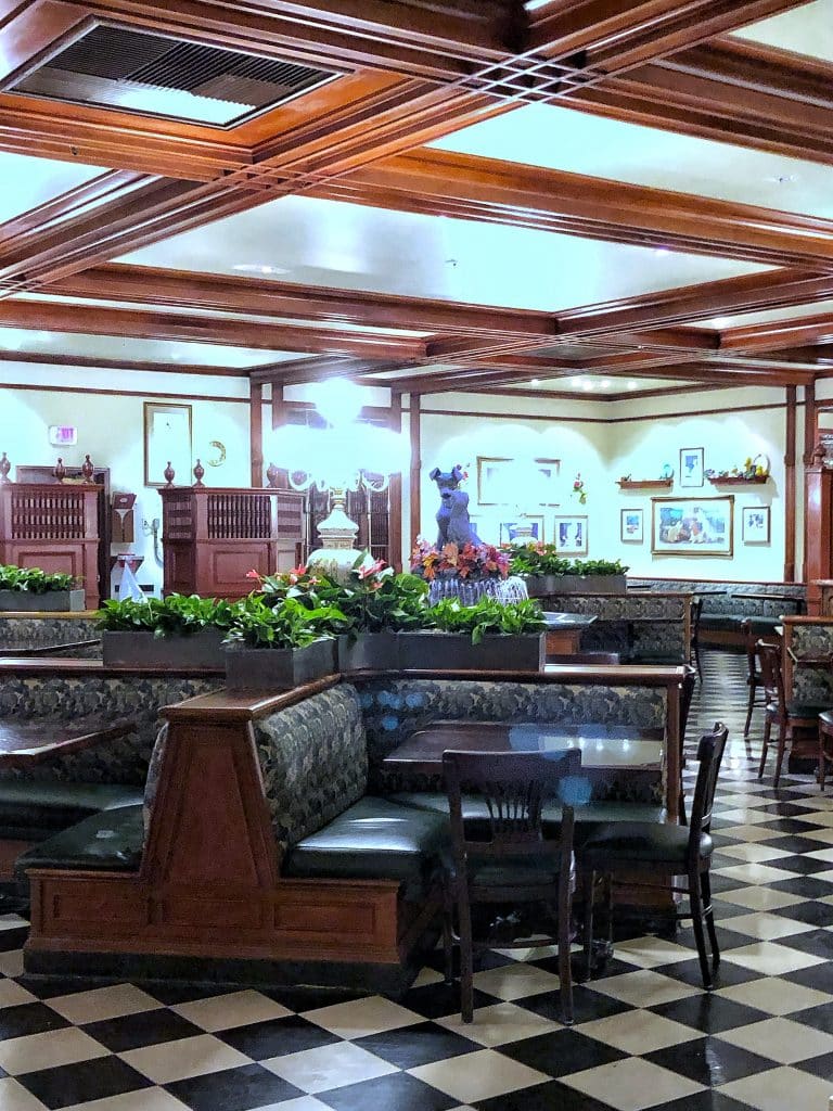 Vegan Options at Cruella’s Halloween Hide-A-Way in the Magic Kingdom during Mickey’s Not So Scary Halloween Party