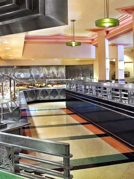 Hollywood and Vine Disney Junior Play ‘n Dine 