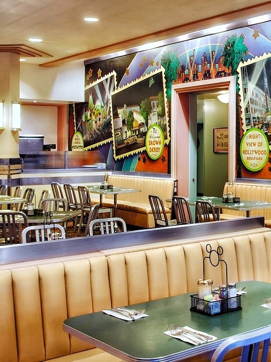 Hollywood and Vine Disney Junior Play ‘n Dine 