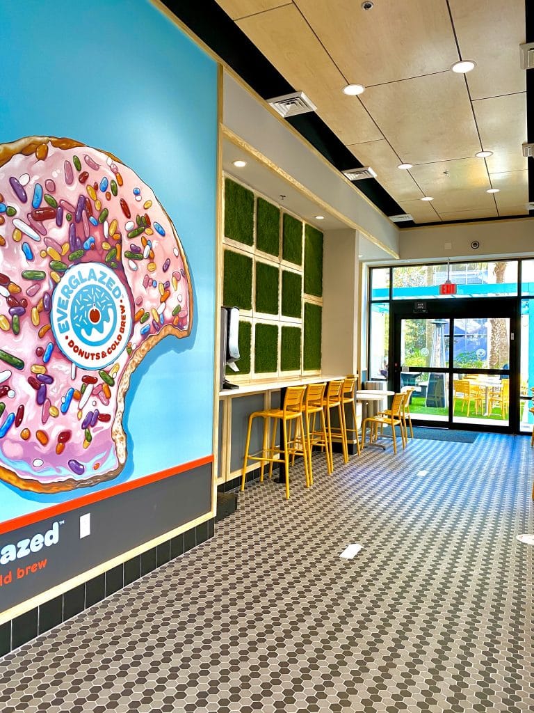 Everglazed Donuts interior