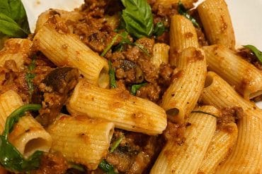 Trattoria al Forno vegan Rigatoni Bolognese