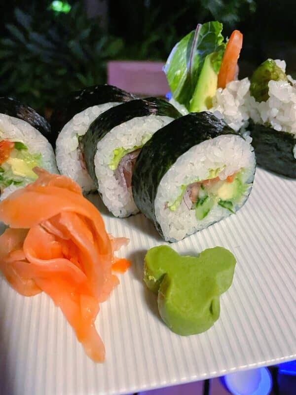 vegan sushi Disney Aulani