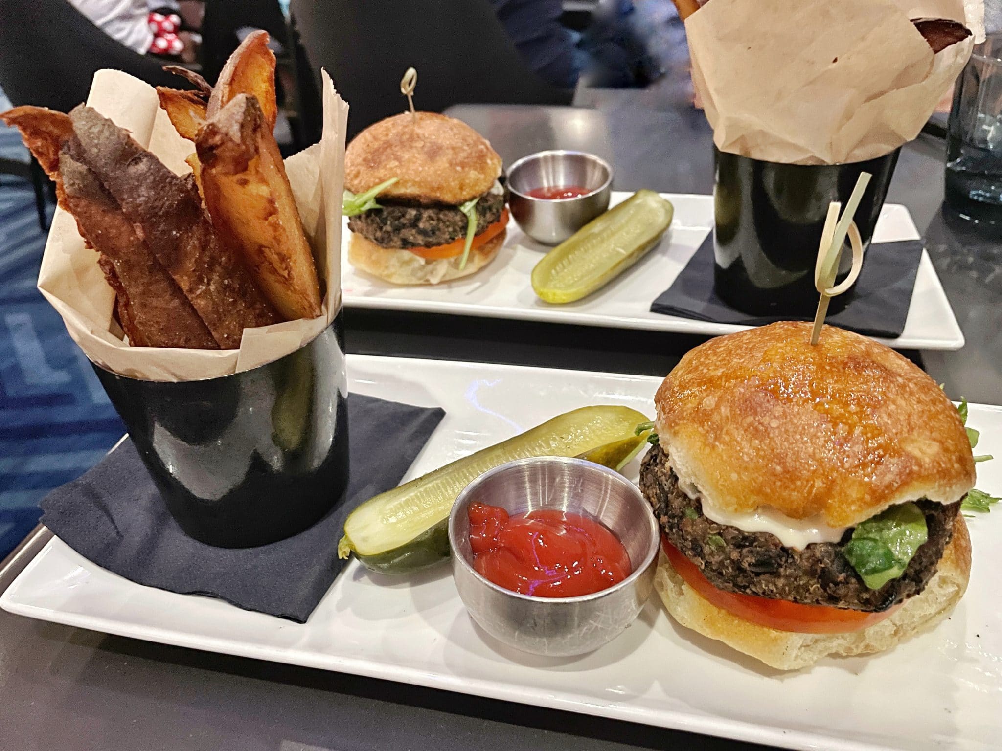 vegan Quinoa Burger Space 220