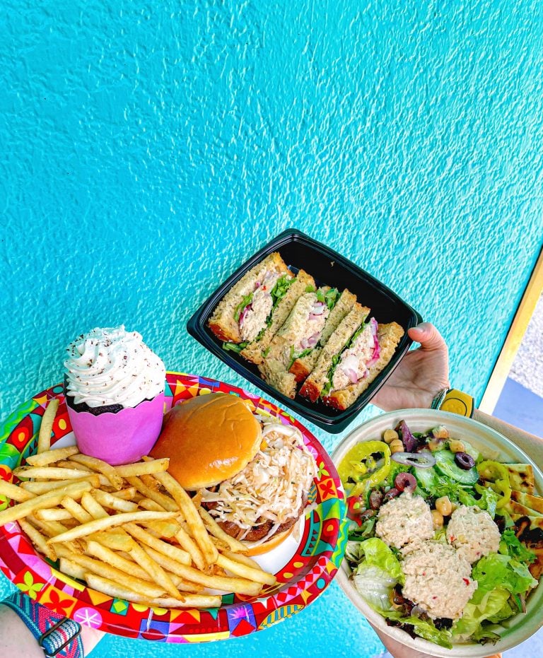 All-Star Sports Resort End Zone Food Court