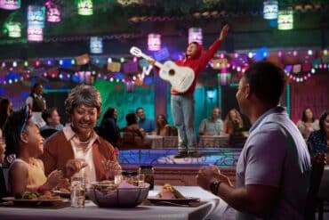 Plaza de Coco Disney Treasure