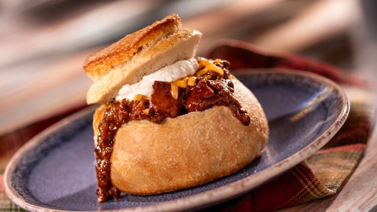 new chili bread bowl 2025 EPCOT Food & Wine Vegan