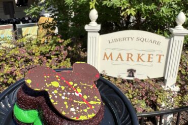 Vegan Plant Based Whoopie Pie Very Merry Christmas Party